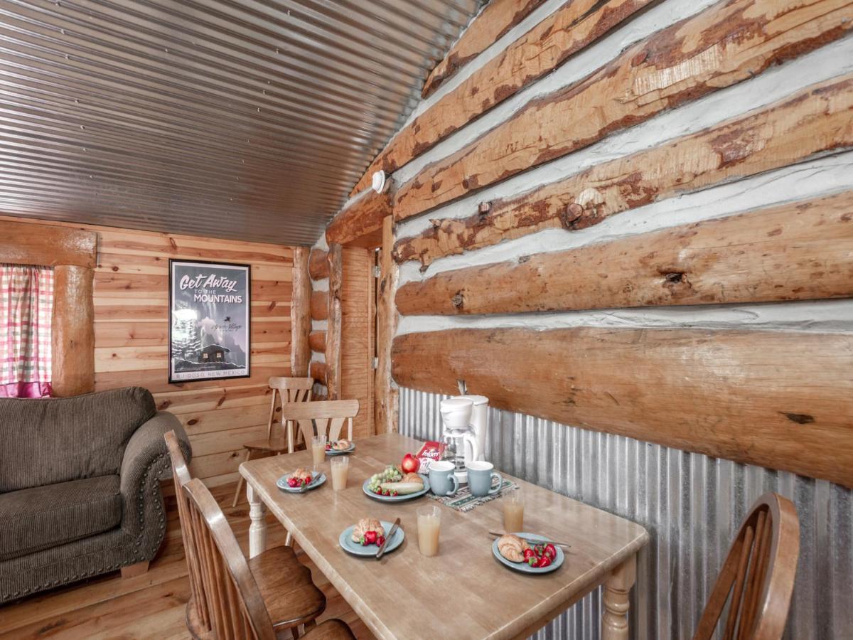 Sleeping Bear, 2 Bedrooms, Front Deck, Midtown, Sleeps 6 Ruidoso Exteriér fotografie